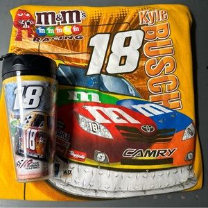 Kyle Busch racing store short and long sleeve XL WITH CUP